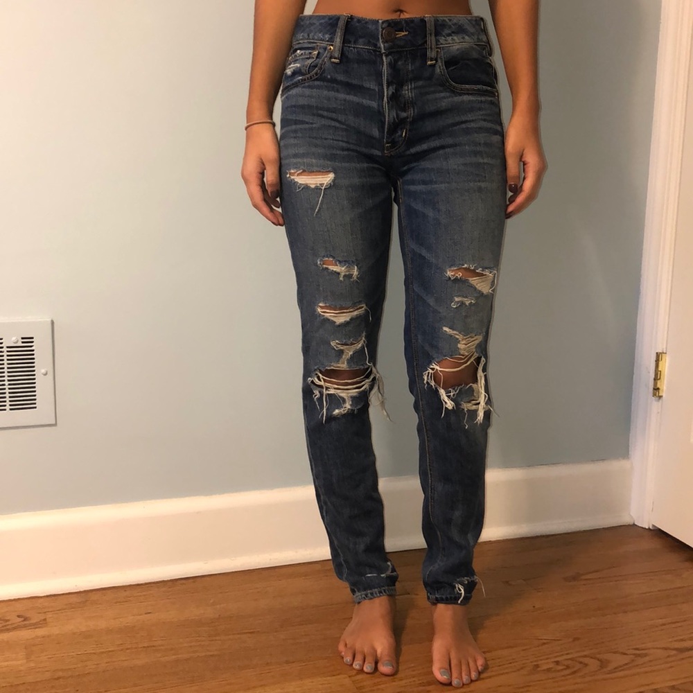American Eagle tomgirl jeans